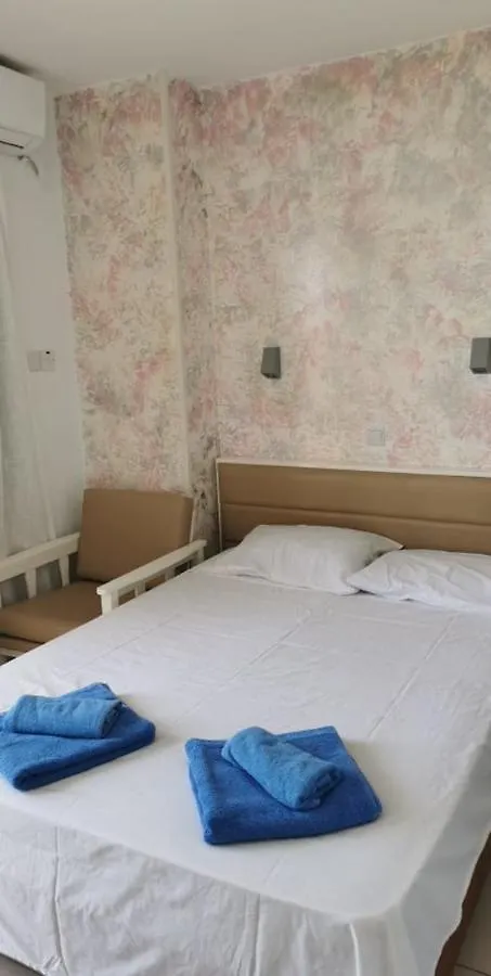 איה נאפה Simos Magic Beach Hotel Apts 0*, איה נאפה קפריסין